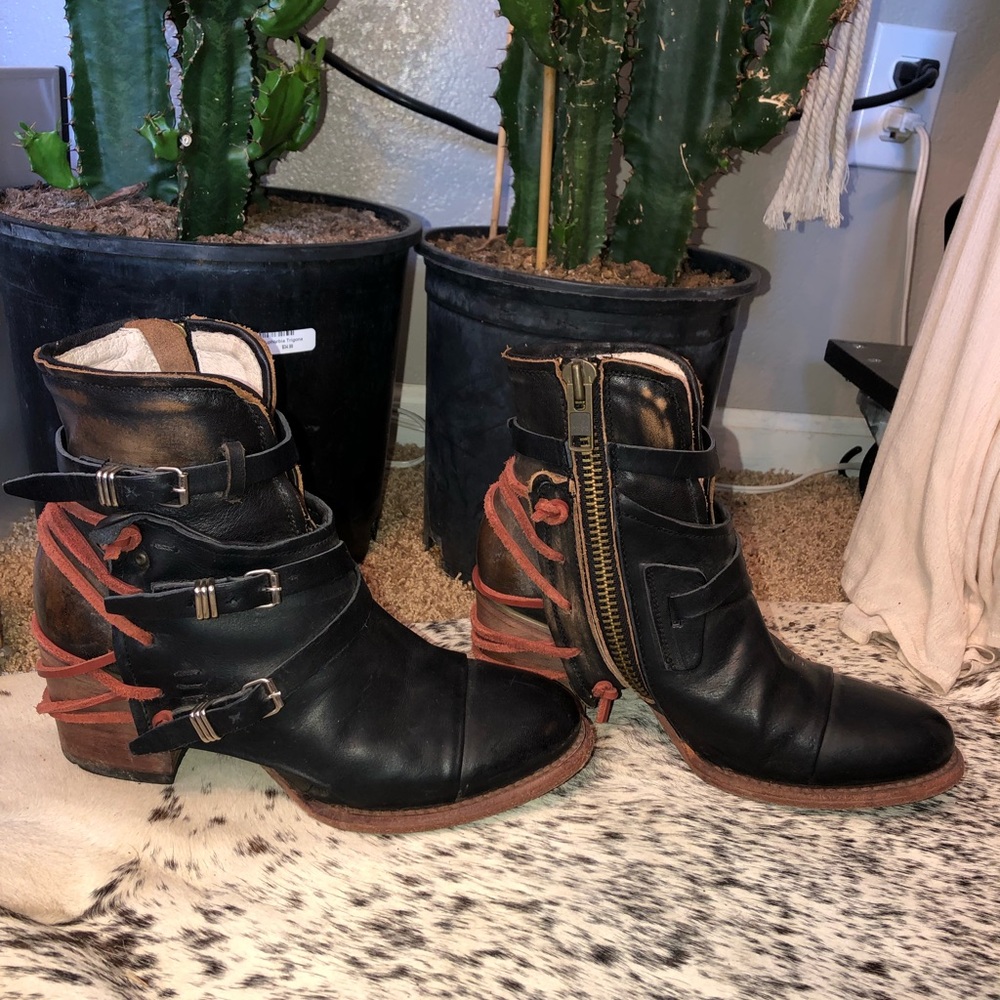 Free bird booties